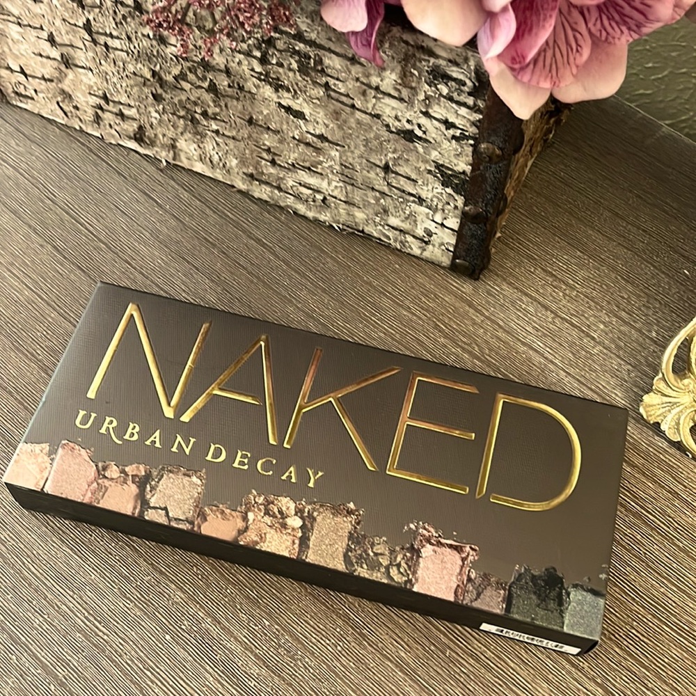 Urban Decay Original Naked eye shadow pallet